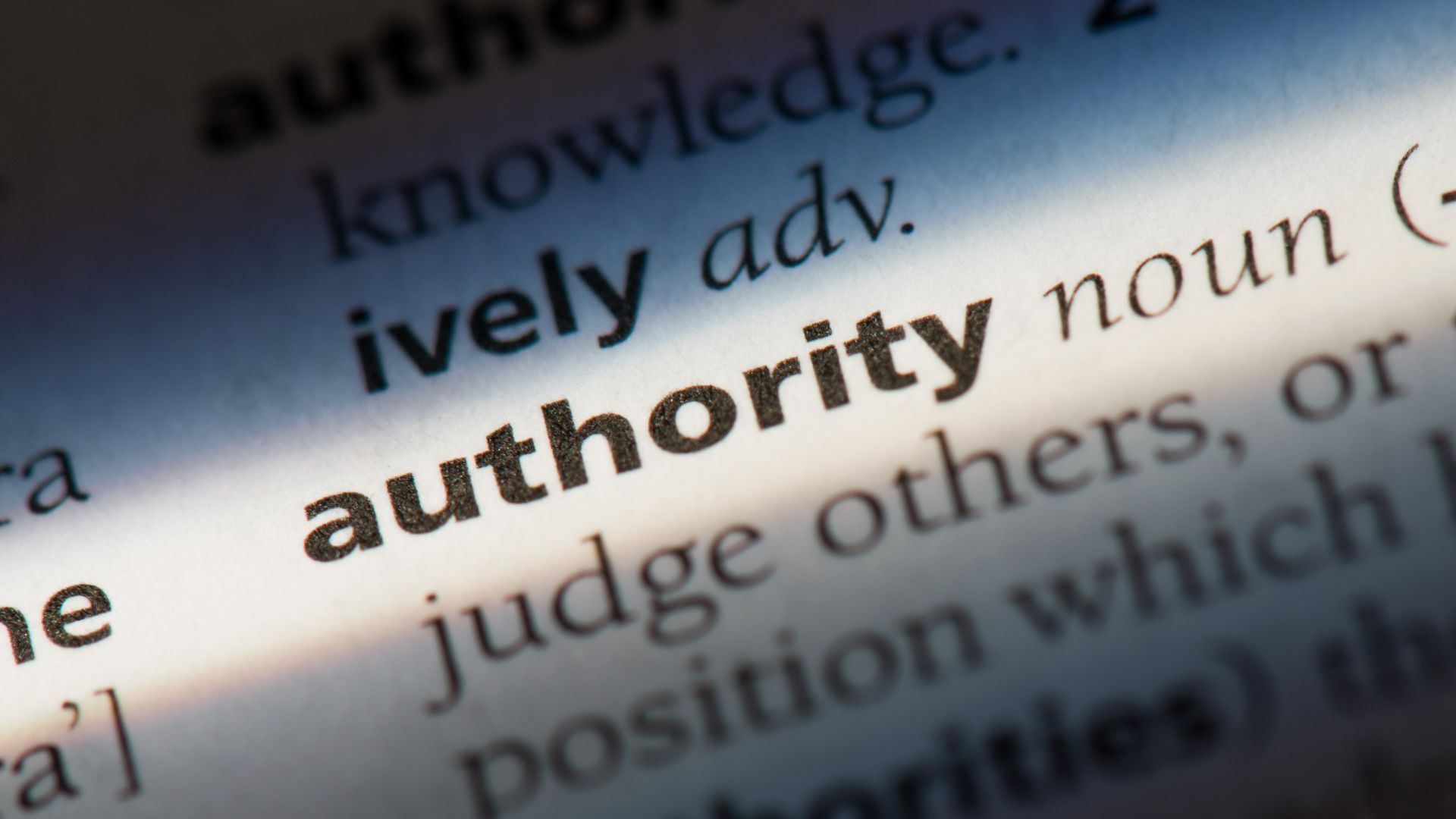 thumbnail-authority-pyramid