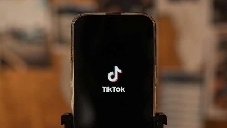 TikTok Algorithm: Cara Kerja Algoritma TikTok untuk Strategi Konten yang Terukur