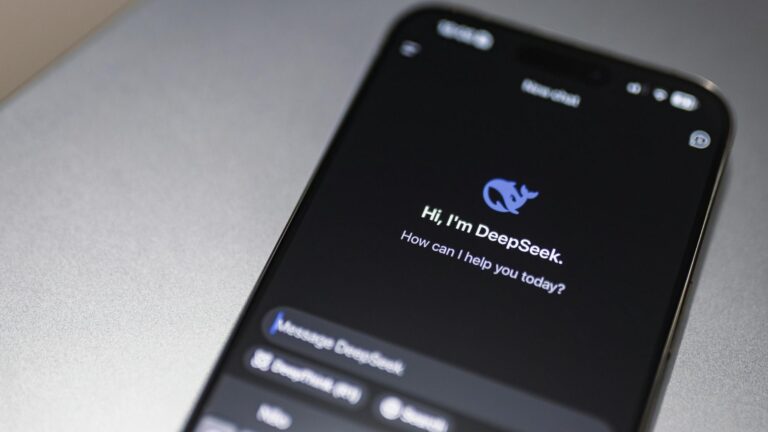 DeepSeek Alami Gangguan Hampir Lima Jam, Pengguna Ditawari Pengembalian Kredit